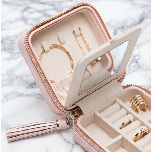 WOLF • Caroline Pink Rose Quartz Quilted Leather Travel Jewelry Case - Picture 16 of 16